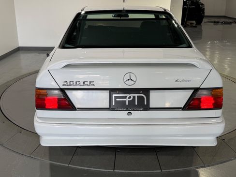 Used 1990 Mercedes-Benz 300 CE Coupe image 13