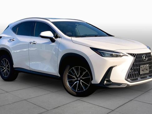 Used 2023 Lexus NX 250 FWD image 3
