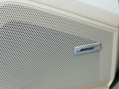 Used 2023 Porsche Cayenne Platinum Edition image 20