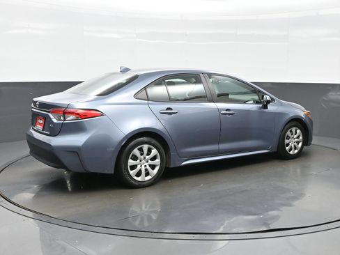 Used 2024 Toyota Corolla LE FWD image 6