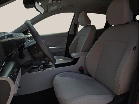 Used 2025 Hyundai Kona SEL image 12