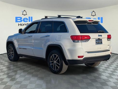 Used 2018 Jeep Grand Cherokee Limited image 3