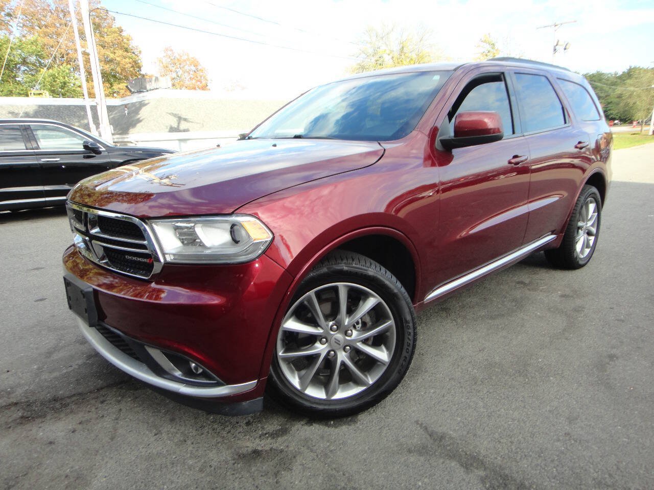 Used 2019 Dodge Durango SXT AWD/4WD image 1
