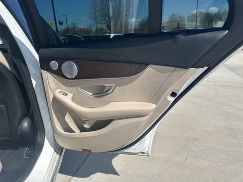 Used 2021 Mercedes-Benz C 300 Sedan image 32