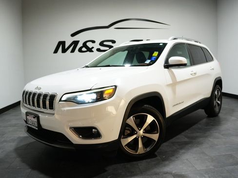 Used 2020 Jeep Cherokee Limited image 2