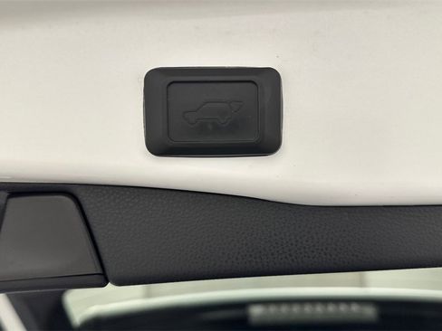 Certified 2021 Toyota RAV4 XLE image 27
