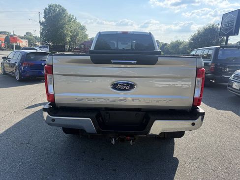 Used 2017 Ford F250 Lariat w/ FX4 Off-Road Package AWD/4WD image 6