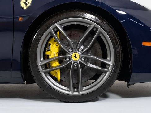 Used 2017 Ferrari 488 GTB RWD image 21