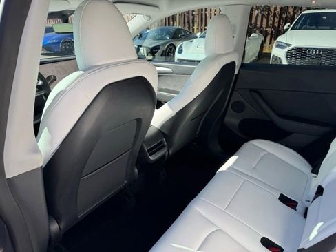 Used 2023 Tesla Model Y Long Range image 16