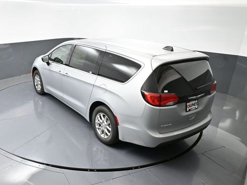 New 2026 Chrysler Voyager LX image 44