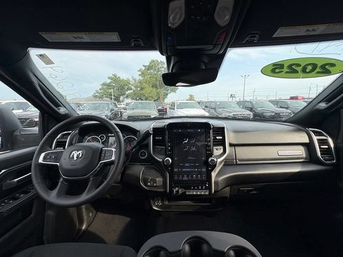 Used 2025 RAM 2500 Big Horn AWD/4WD image 24