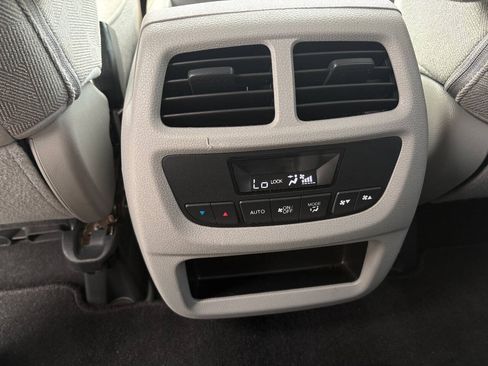 Used 2020 Honda Pilot EX image 19
