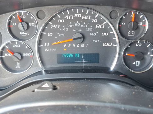 Used 2015 Chevrolet Express 2500 RWD image 13