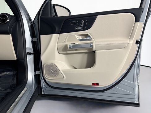 Certified 2026 Mercedes-Benz GLB 250 image 25