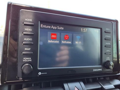 Used 2020 Toyota RAV4 LE AWD/4WD image 28