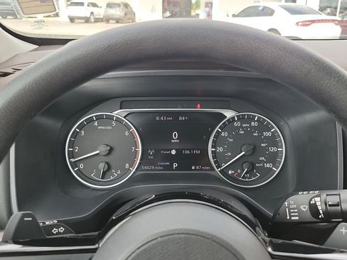 Used 2022 Nissan Rogue SV FWD image 18