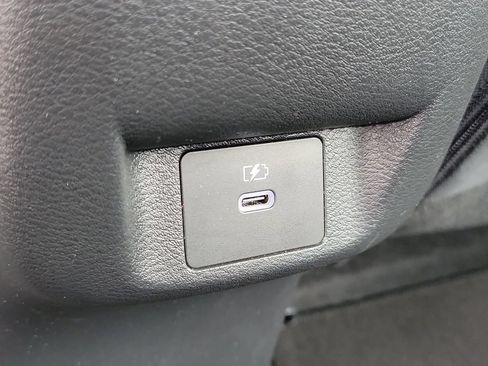 Used 2025 Nissan Versa SR w/ Trunk Package FWD image 21
