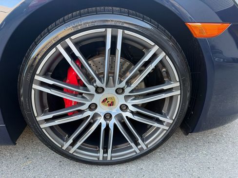 Used 2015 Porsche Boxster S image 17