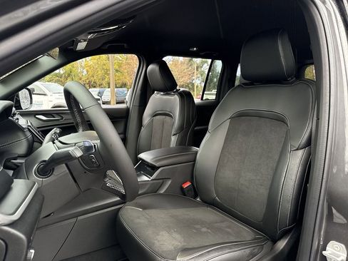 New 2025 Jeep Grand Cherokee Altitude AWD/4WD image 11