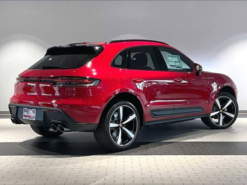 New 2026 Porsche Macan image 7