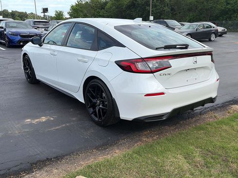 Used 2024 Honda Civic Sport image 5