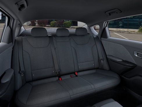 New 2026 Kia K4 LXS image 16