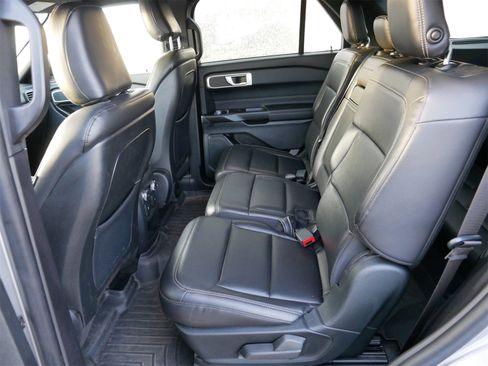 Certified 2020 Ford Explorer XLT w/ Equipment Group 202A image 16