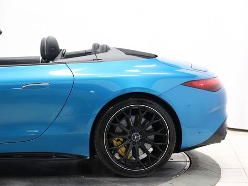 Used 2022 Mercedes-Benz SL 55 AMG 4MATIC image 7