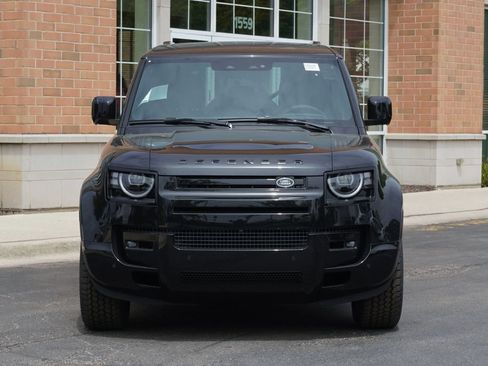 Used 2026 Land Rover Defender 110 X-Dynamic SE AWD/4WD image 4