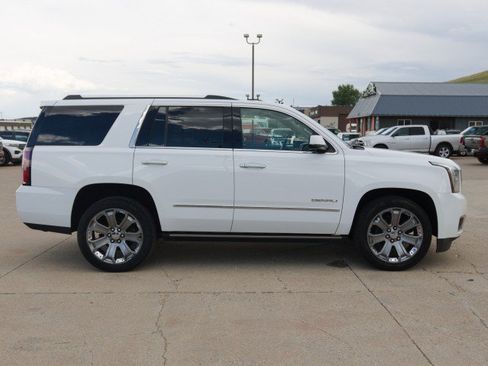 Used 2015 GMC Yukon Denali w/ Premium Package AWD/4WD image 5