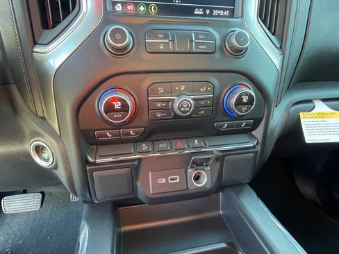 Used 2021 Chevrolet Silverado 1500 LT Trail Boss w/ Bed Protection Package image 17