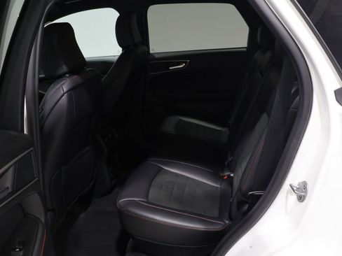 Used 2024 Ford Edge ST-Line AWD/4WD image 18