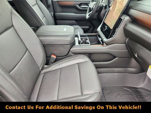 New 2026 GMC Yukon Denali image 10