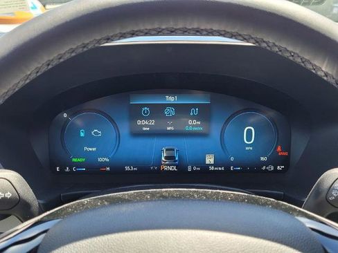 New 2025 Ford Escape SE w/ PHEV Premium Package image 15