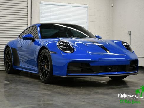 Used 2025 Porsche 911 Carrera RWD image 21