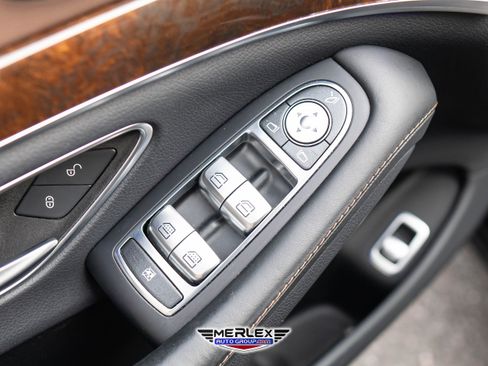 Used 2016 Mercedes-Benz S 550 4MATIC Sedan image 41