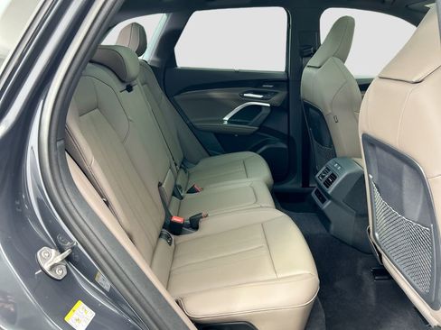 Used 2025 Audi Q5 Premium Plus w/ Premium Plus image 22