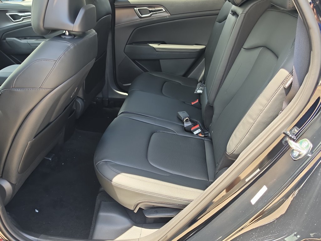 New 2027 Kia Sportage EX FWD image 17
