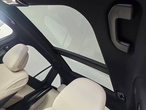 New 2026 Mercedes-Benz GLC 300 4MATIC image 9