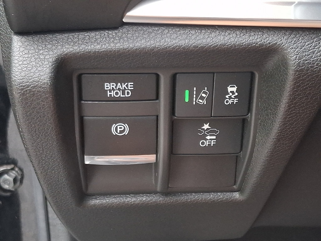 Used 2020 Acura MDX SH-AWD image 23