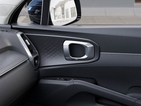 Certified 2024 Kia Sorento EX image 25