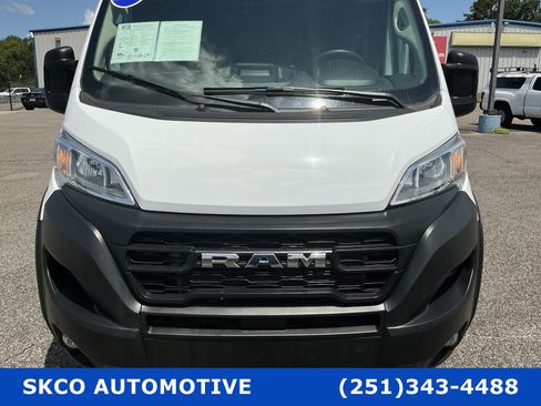 Used 2025 RAM ProMaster 2500 w/ Convenience Group FWD image 10