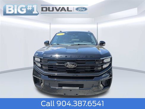 New 2026 Ford Expedition Max Platinum w/ Stealth Performance Package AWD/4WD image 9