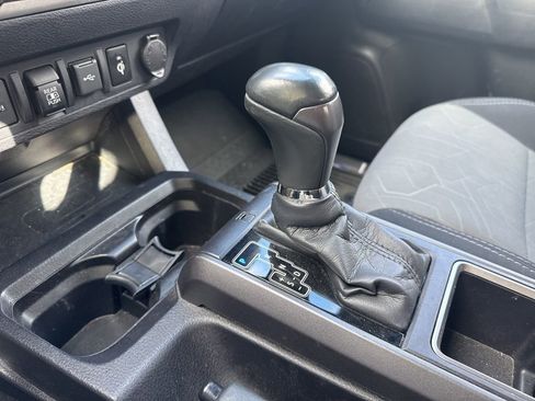 Used 2021 Toyota Tacoma TRD Sport image 46