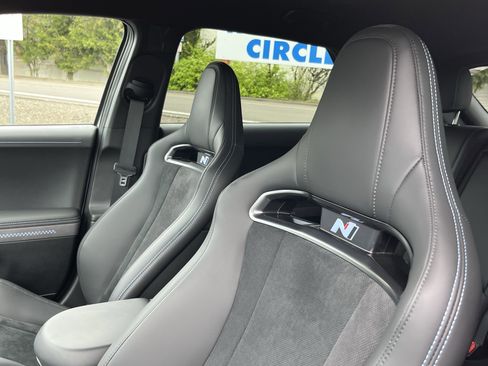 Used 2025 Hyundai Ioniq 5 N AWD/4WD image 18