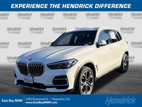 Used 2023 BMW X5 xDrive40i w/ Premium Package image 1