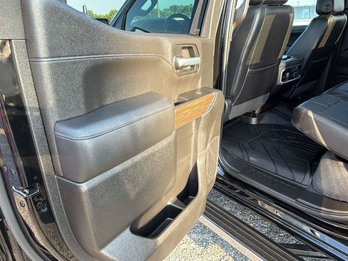 Used 2021 Chevrolet Silverado 1500 High Country w/ Technology Package AWD/4WD image 20