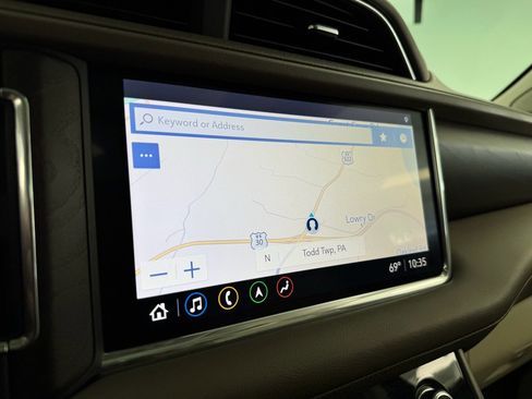 Used 2021 GMC Yukon Denali w/ Denali Premium Package image 27