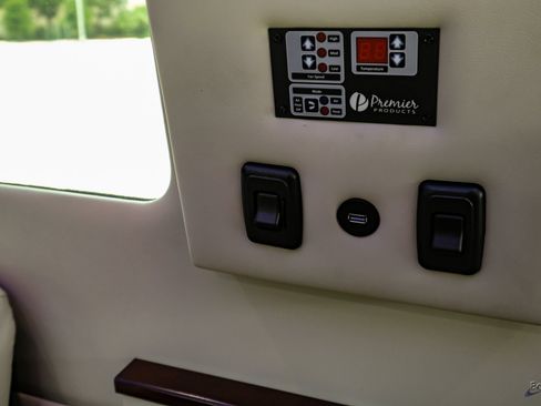Used 2023 Mercedes-Benz Sprinter 3500 image 91