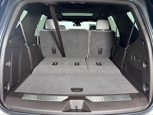 Used 2023 Chevrolet Tahoe Z71 w/ Luxury Package image 29